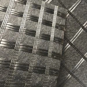 البوليستر Geogrid مع البيتومين المشربة غير المنسوجة